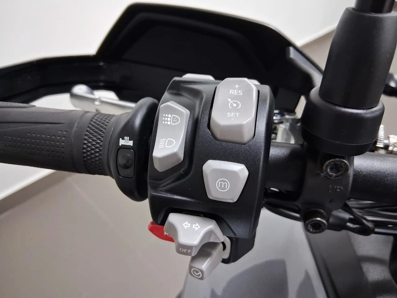 TRIUMPH TIGER 900 GT PRO