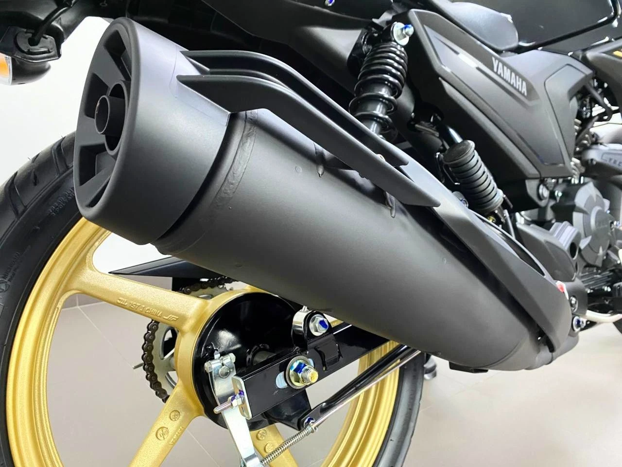 YAMAHA FACTOR 150 DX