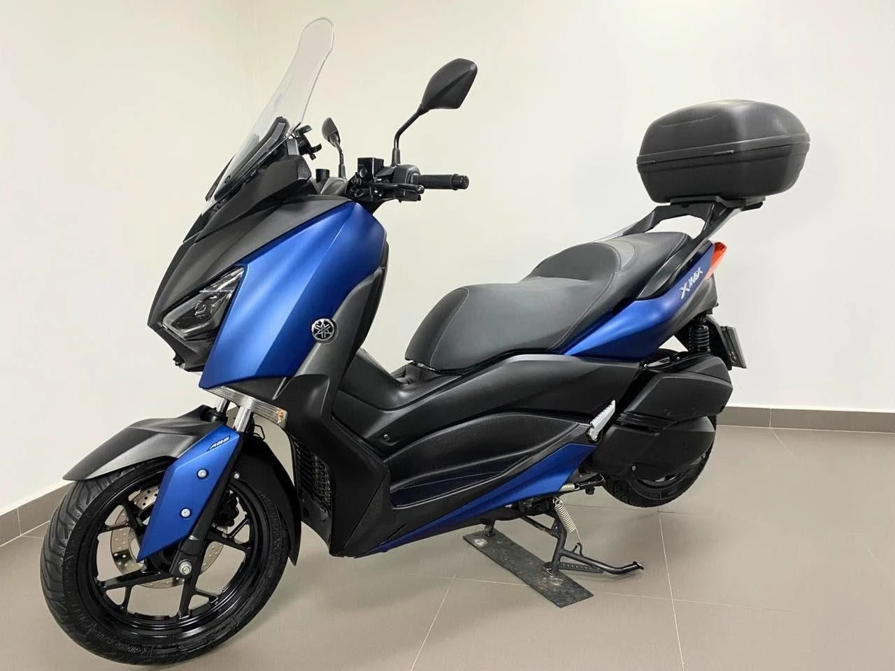 YAMAHA XMAX ABS