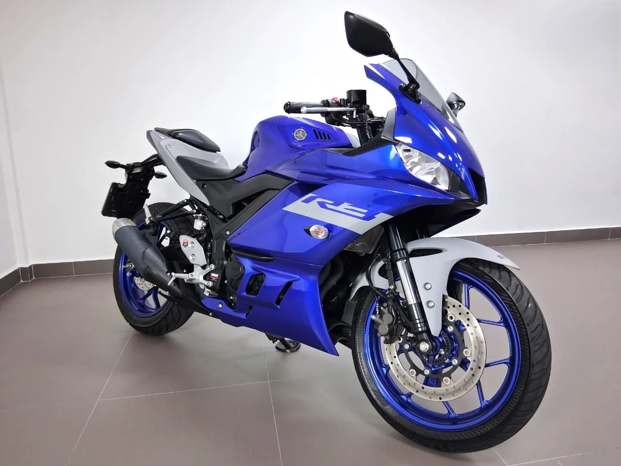 YAMAHA YZF R3 ABS