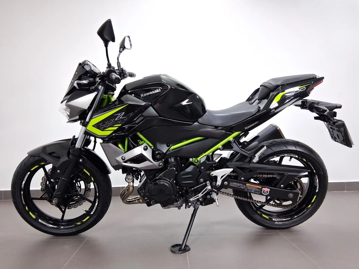 KAWASAKI Z400