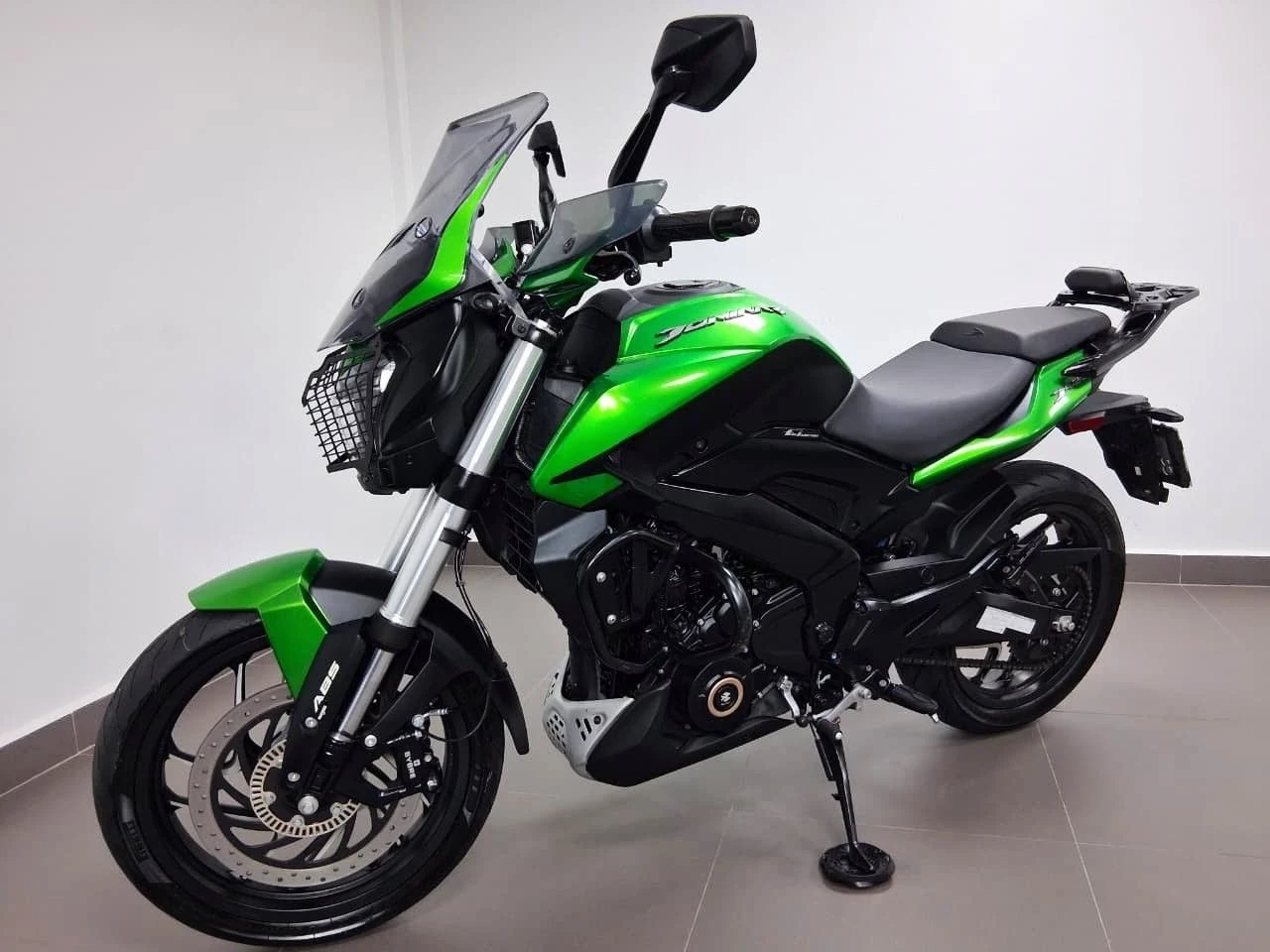 BAJAJ DOMINAR 400