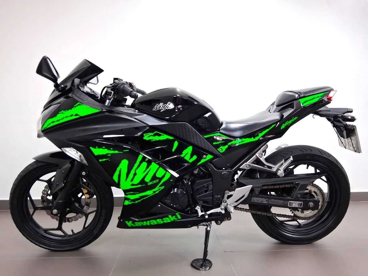 KAWASAKI NINJA 300