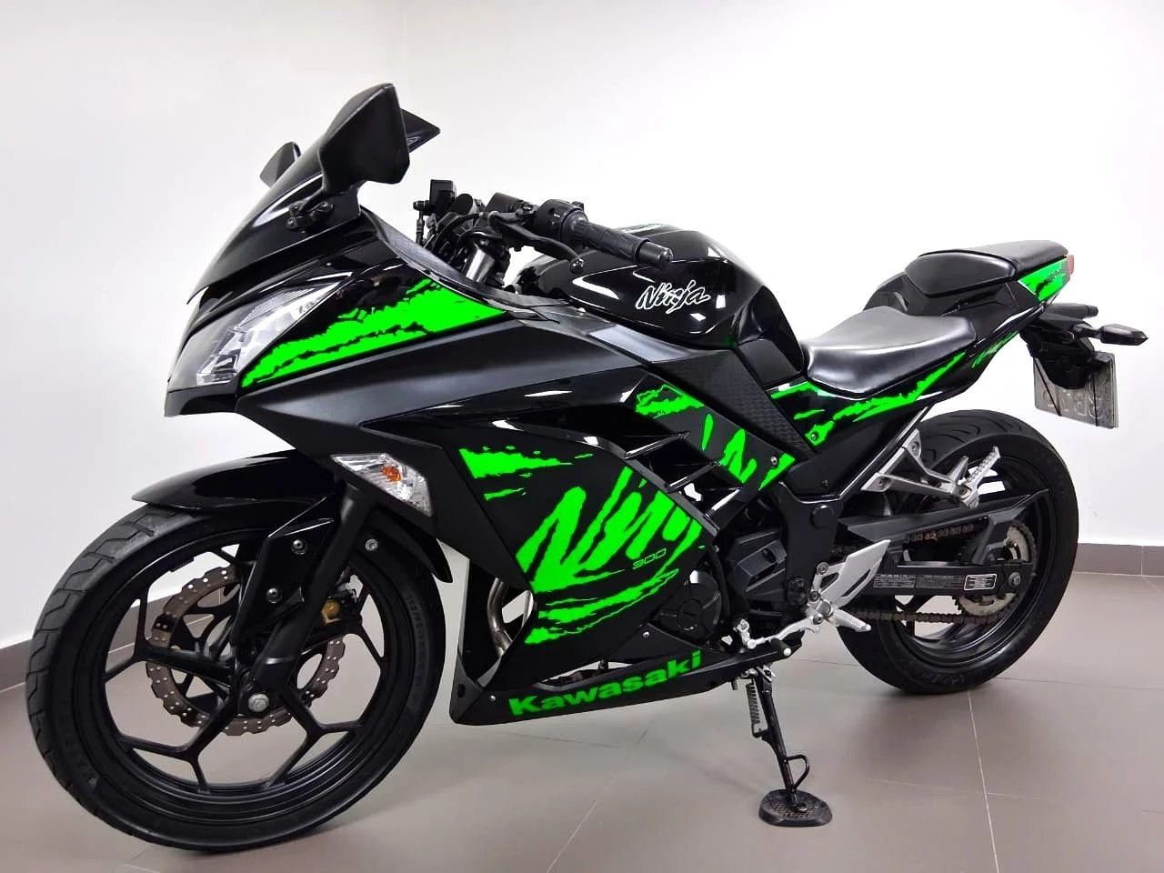 KAWASAKI NINJA 300