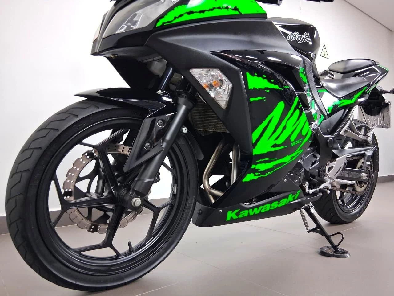 KAWASAKI NINJA 300