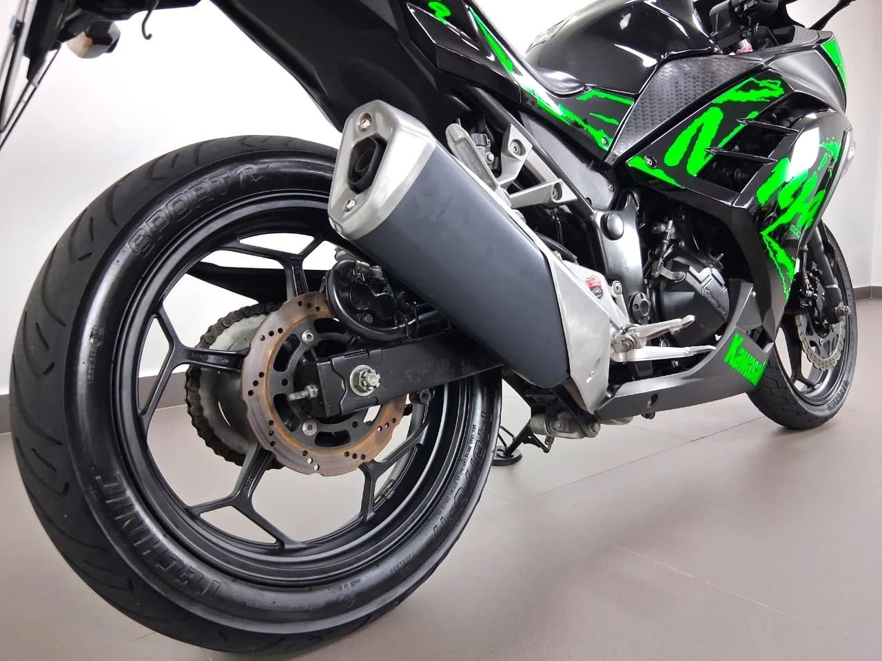 KAWASAKI NINJA 300