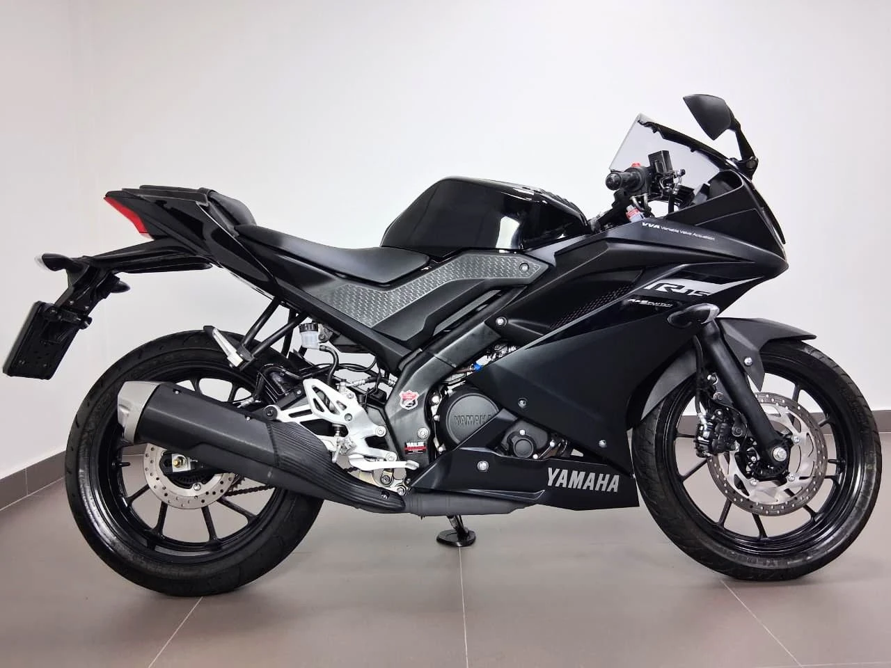 YAMAHA YZF R15