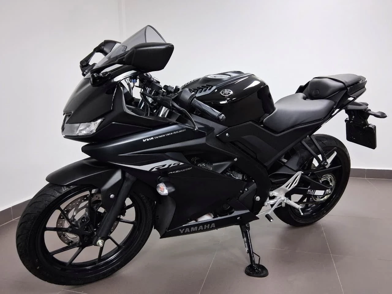 YAMAHA YZF R15