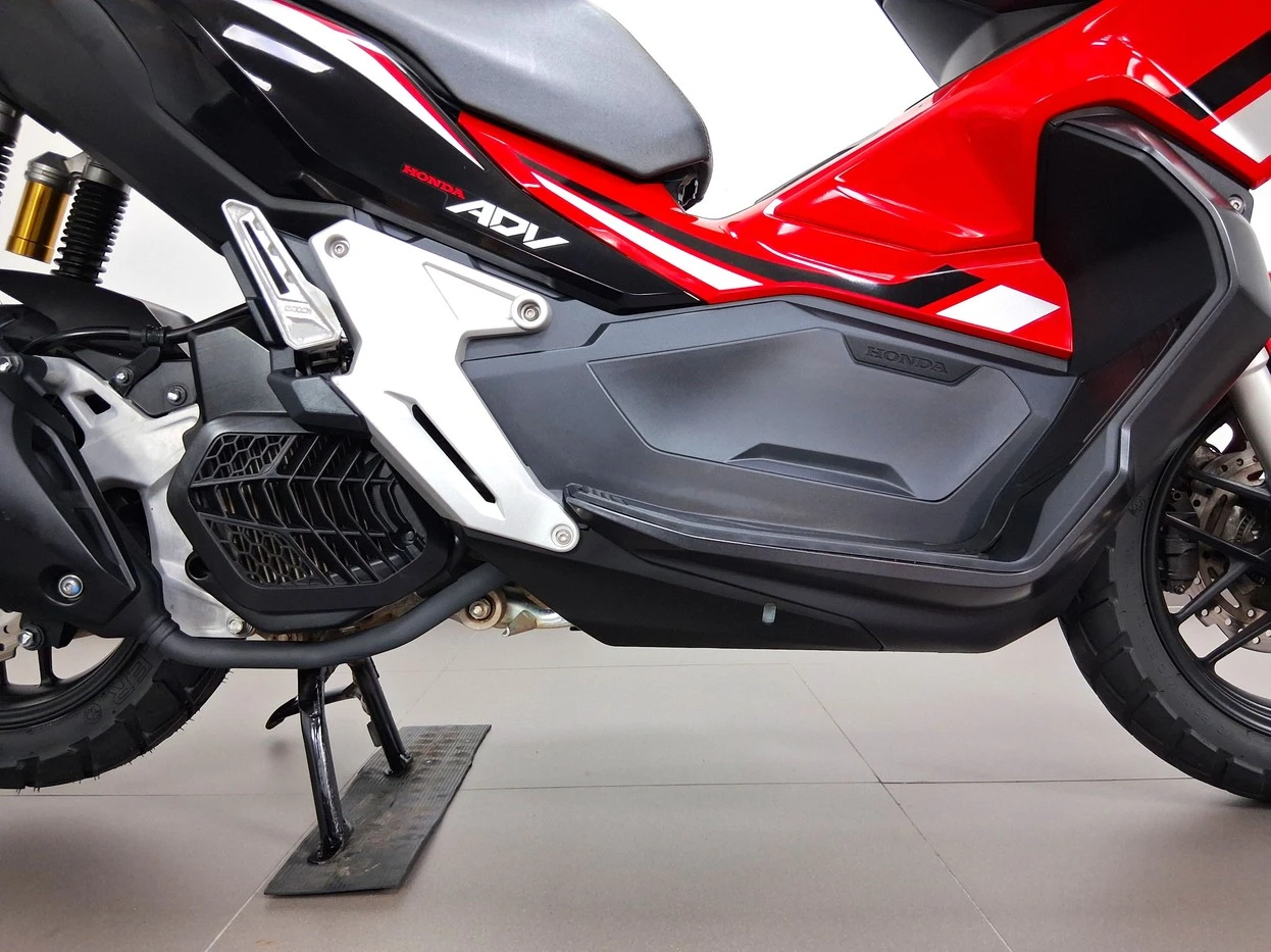 HONDA ADV 150