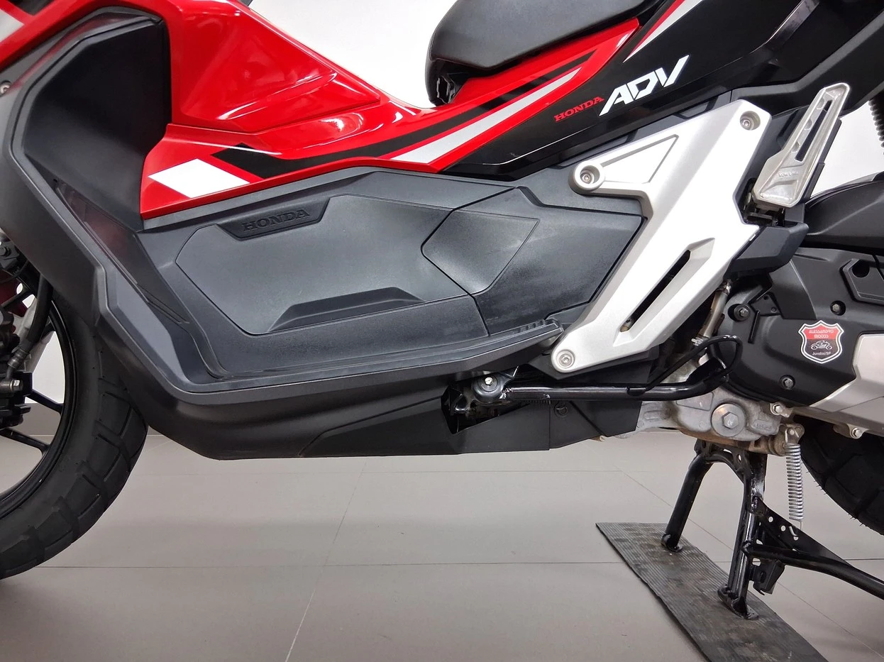 HONDA ADV 150