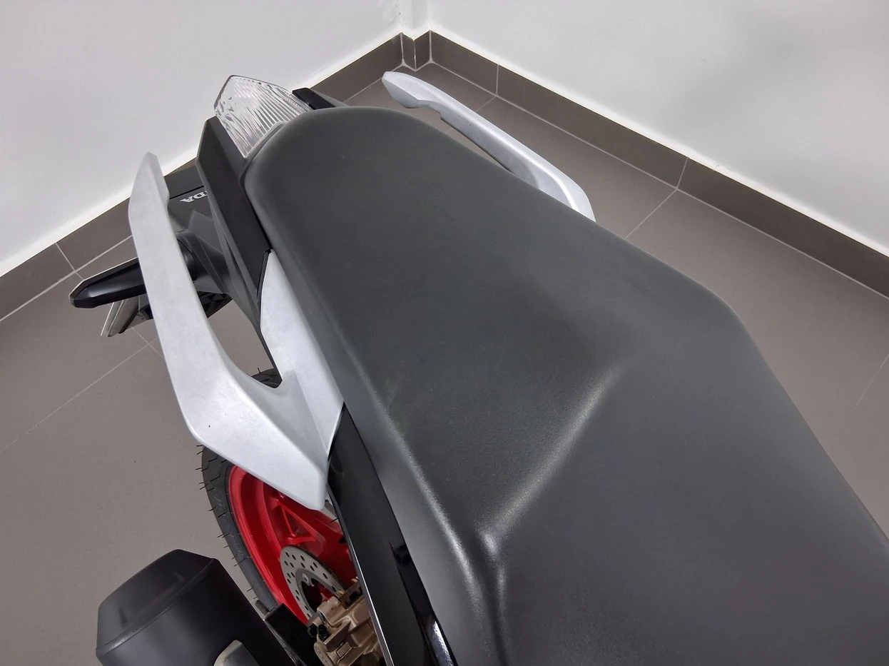 HONDA CB 250F TWISTER CBS