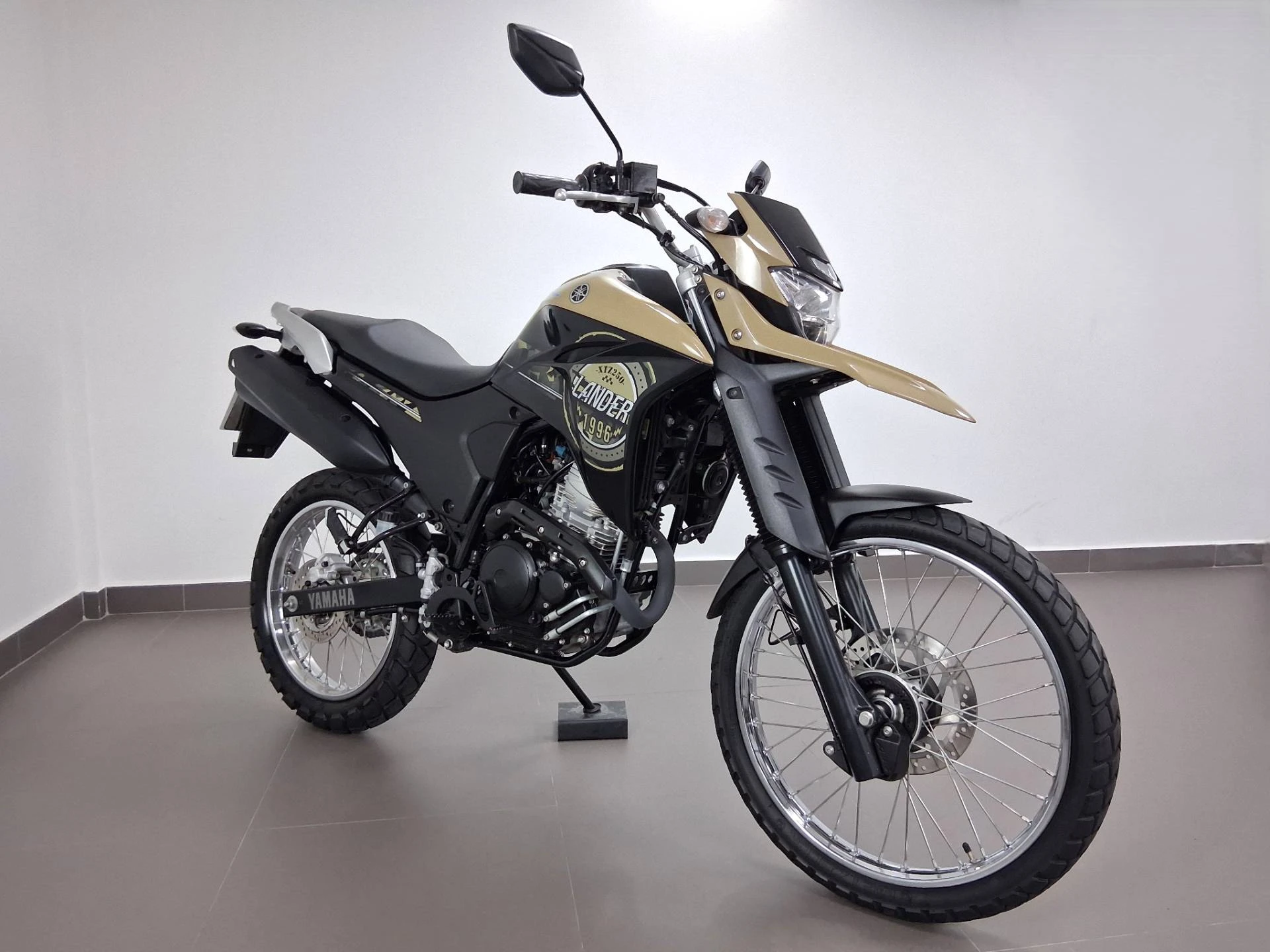 YAMAHA XTZ 250 LANDER CONNECTED