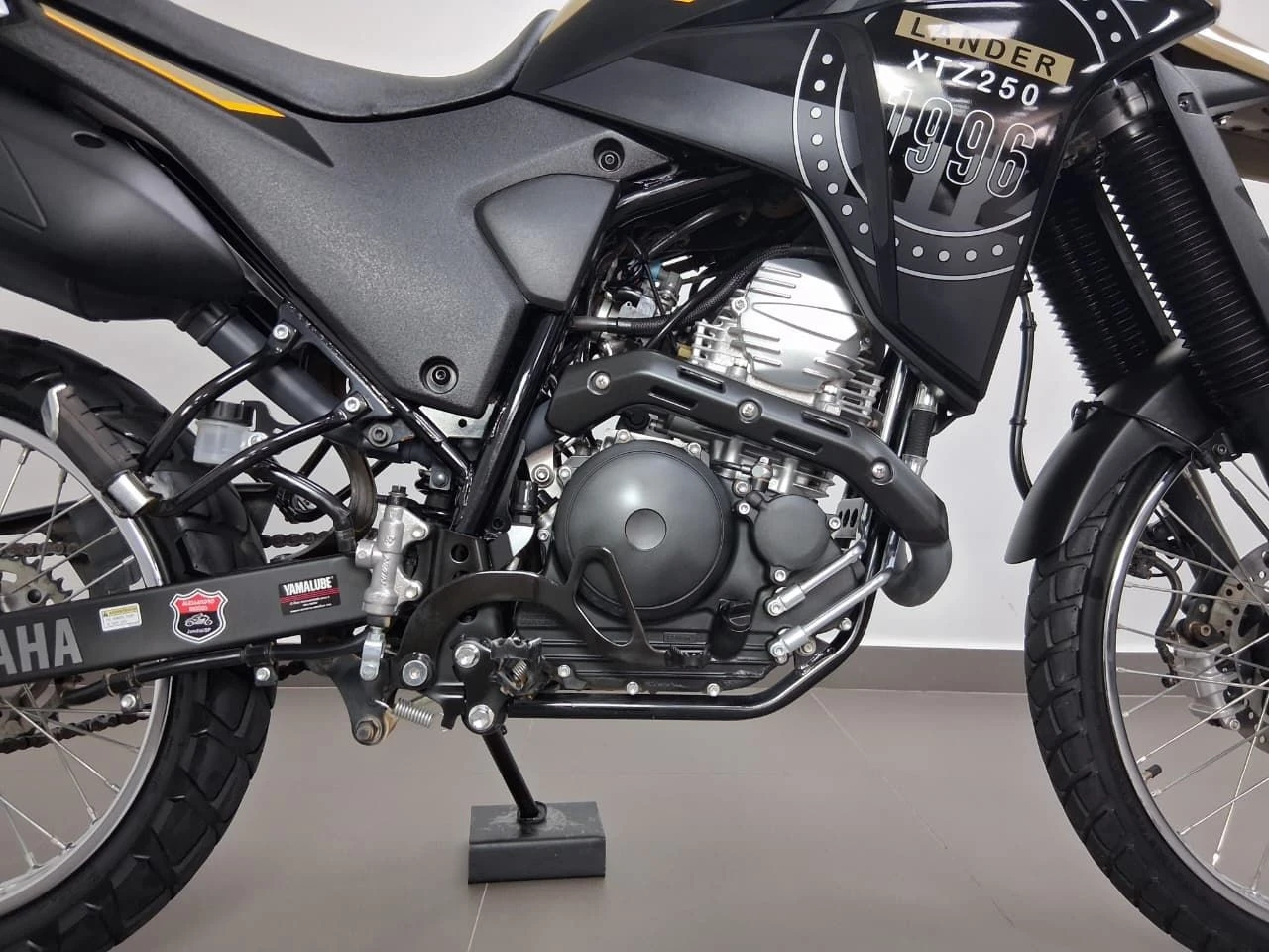 YAMAHA XTZ 250 LANDER
