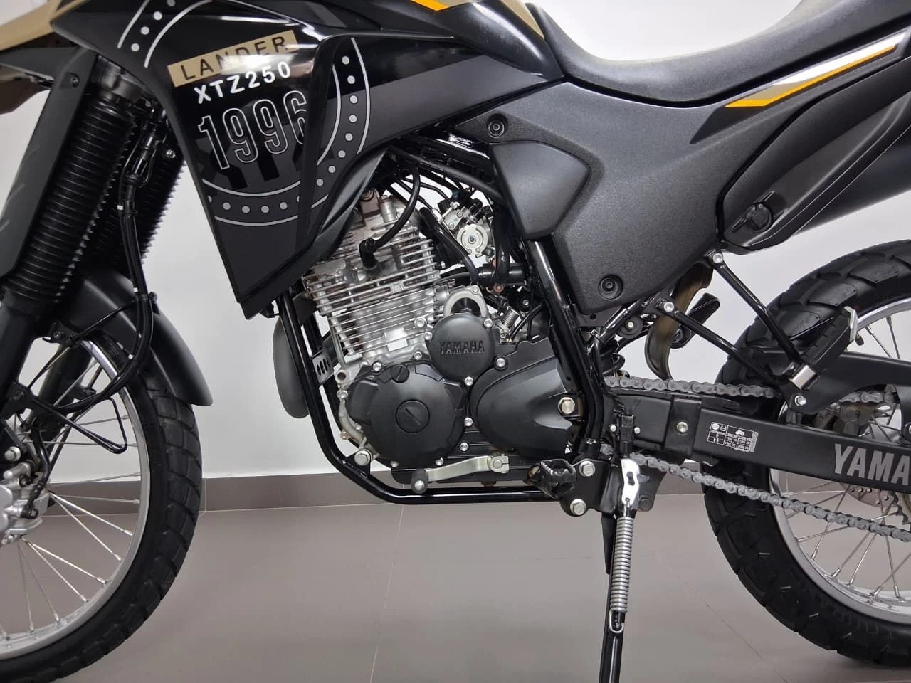 YAMAHA XTZ 250 LANDER