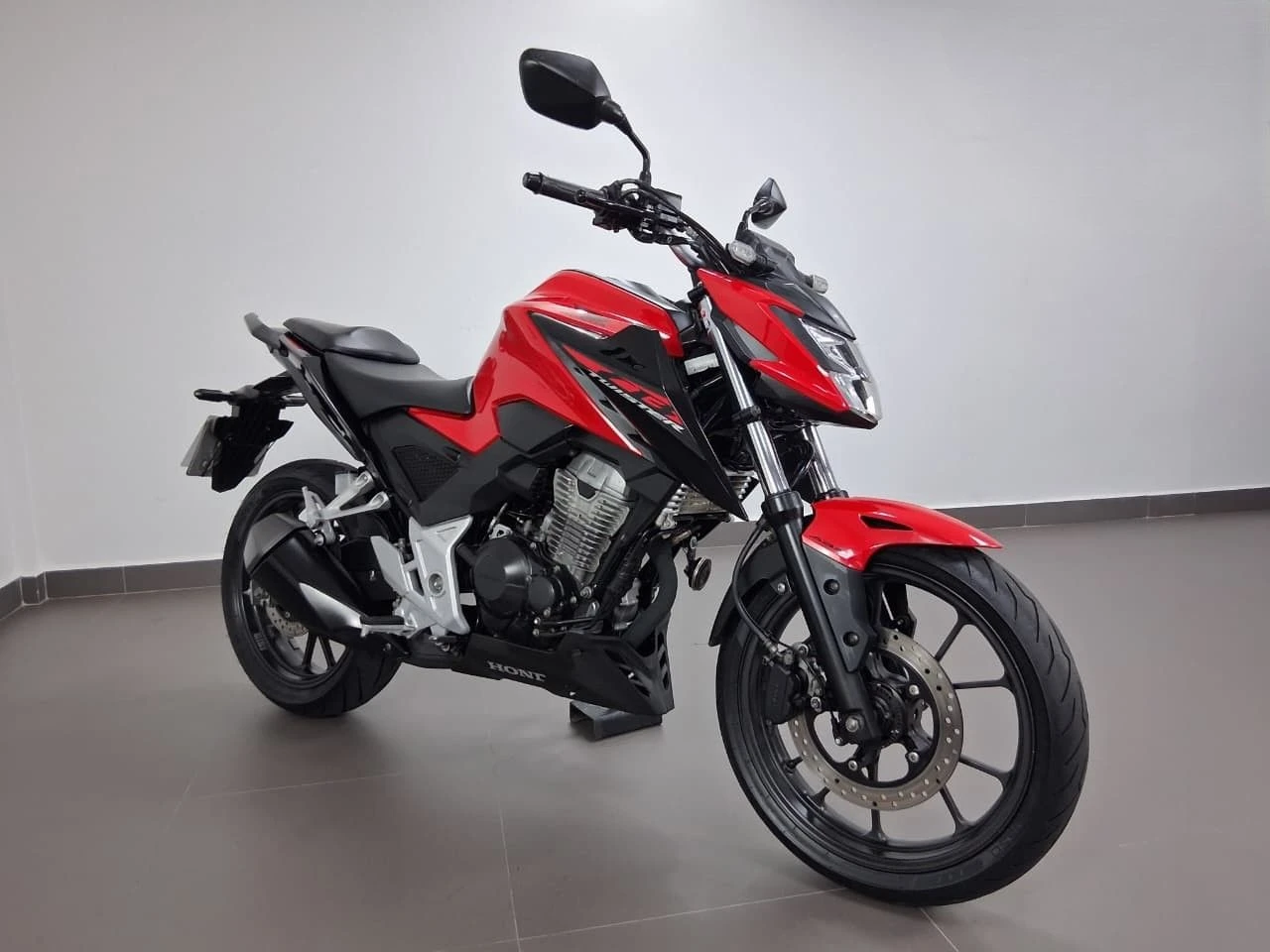 HONDA CB 300F TWISTER CBS