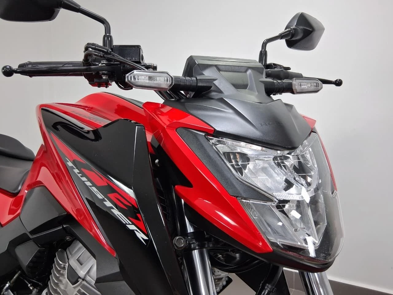 HONDA CB 300F TWISTER CBS