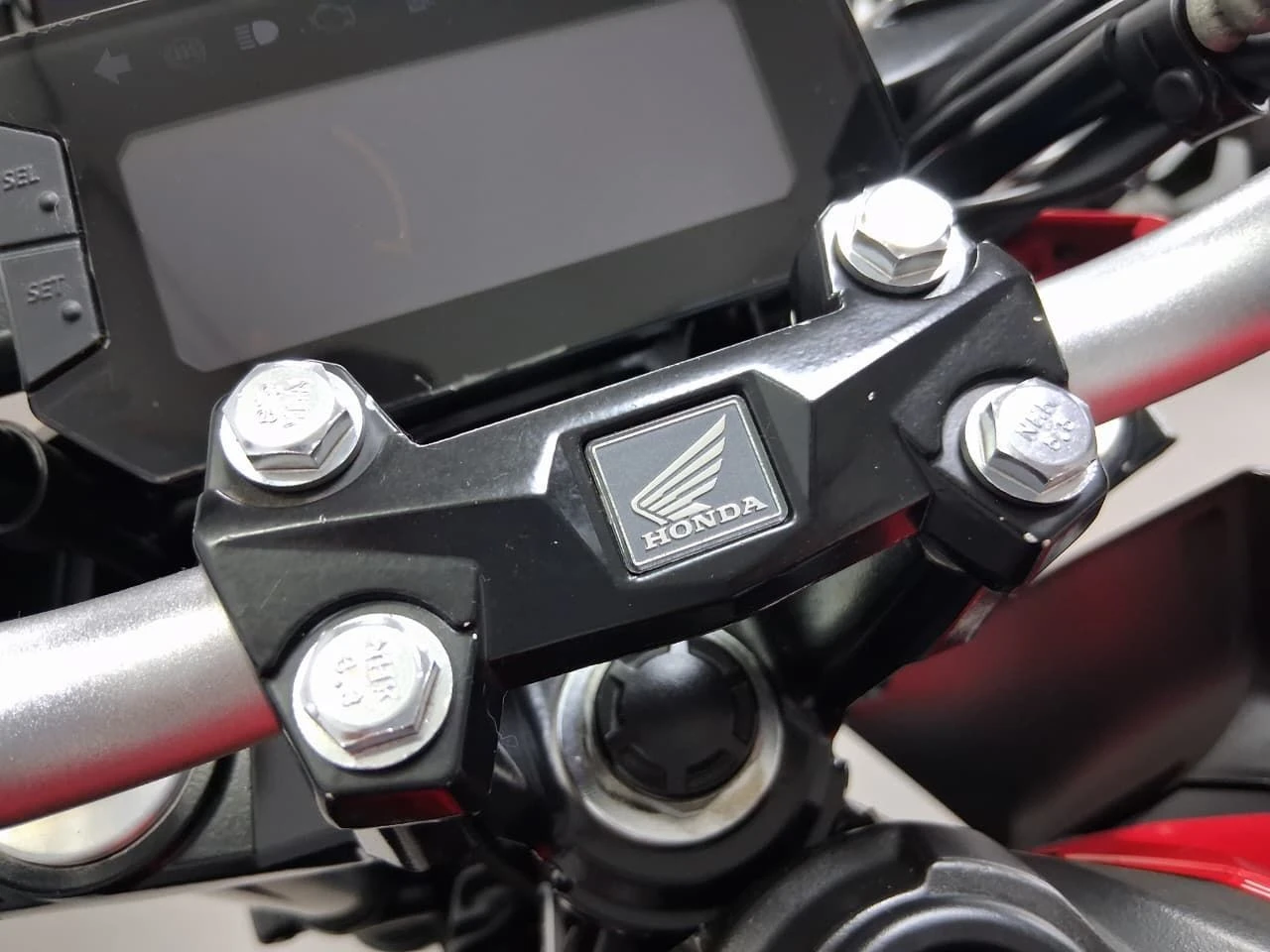 HONDA CB 300F TWISTER CBS