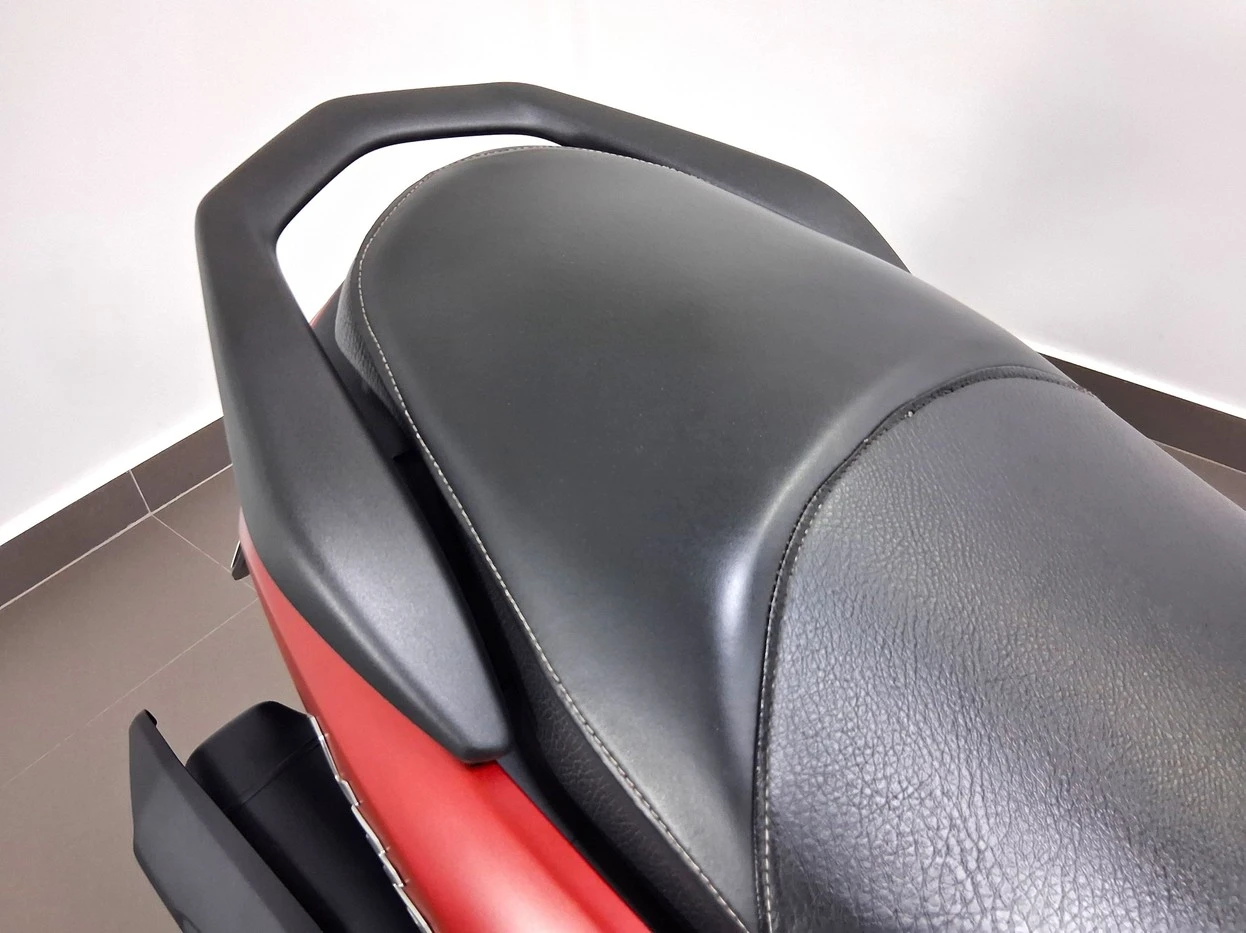 YAMAHA NMAX 160 ABS