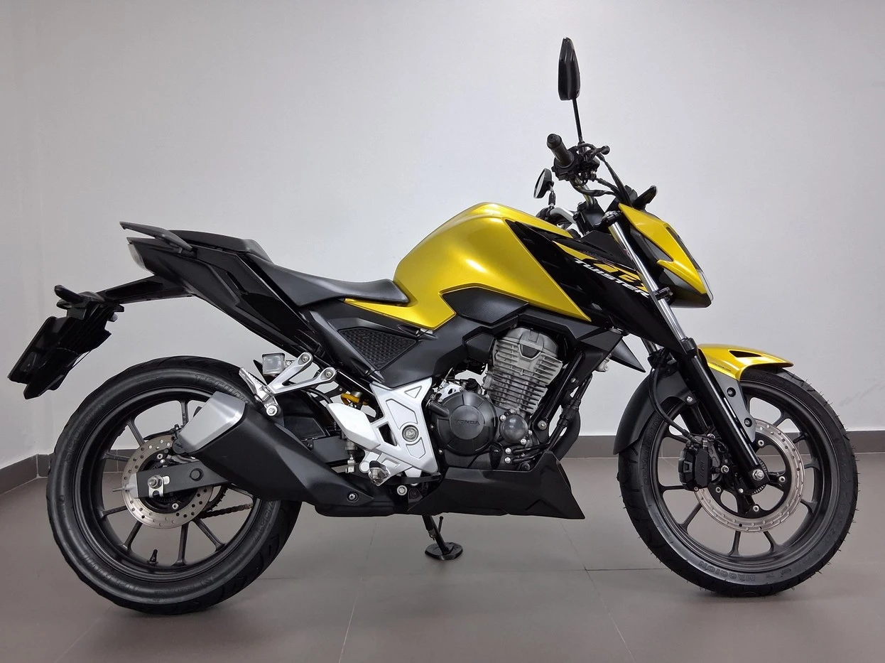 HONDA CB 300F TWISTER CBS