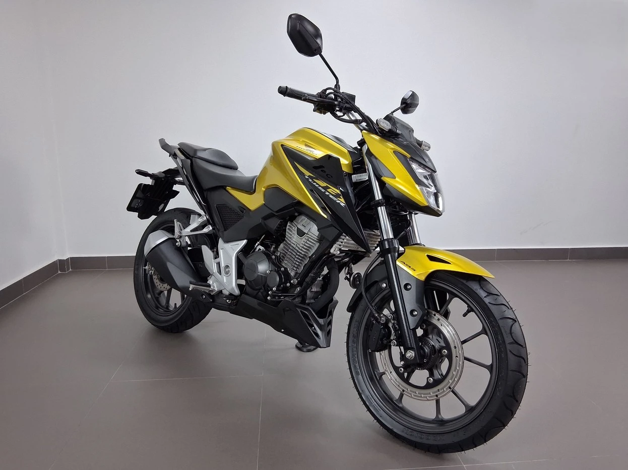HONDA CB 300F TWISTER CBS