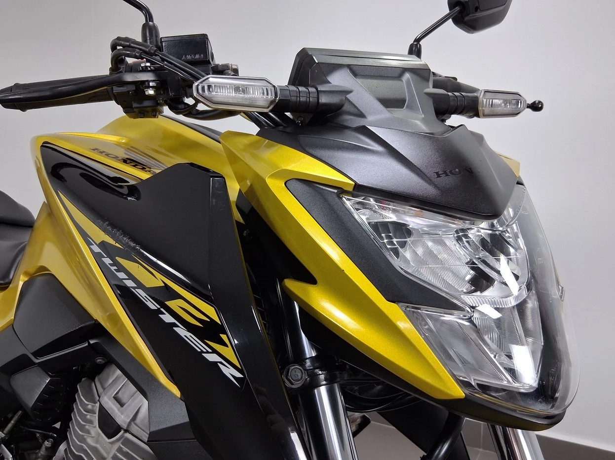 HONDA CB 300F TWISTER CBS