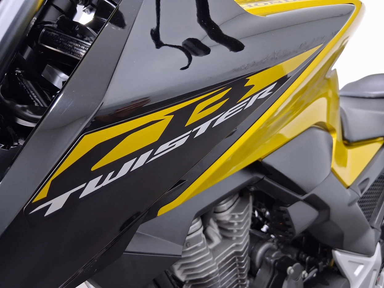 HONDA CB 300F TWISTER CBS