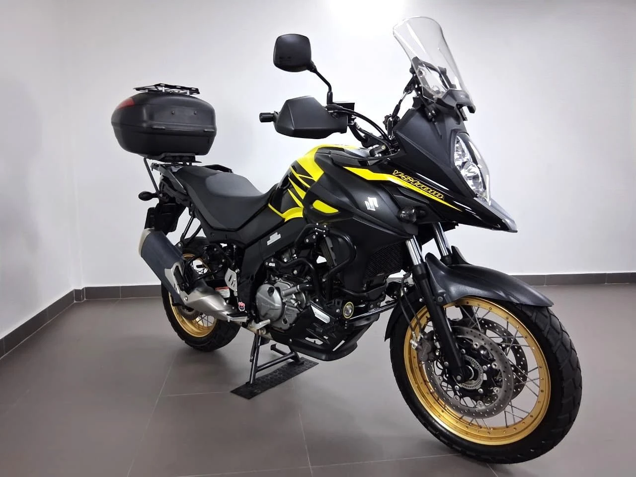SUZUKI SUZUKI DL 650 XT V-STROM