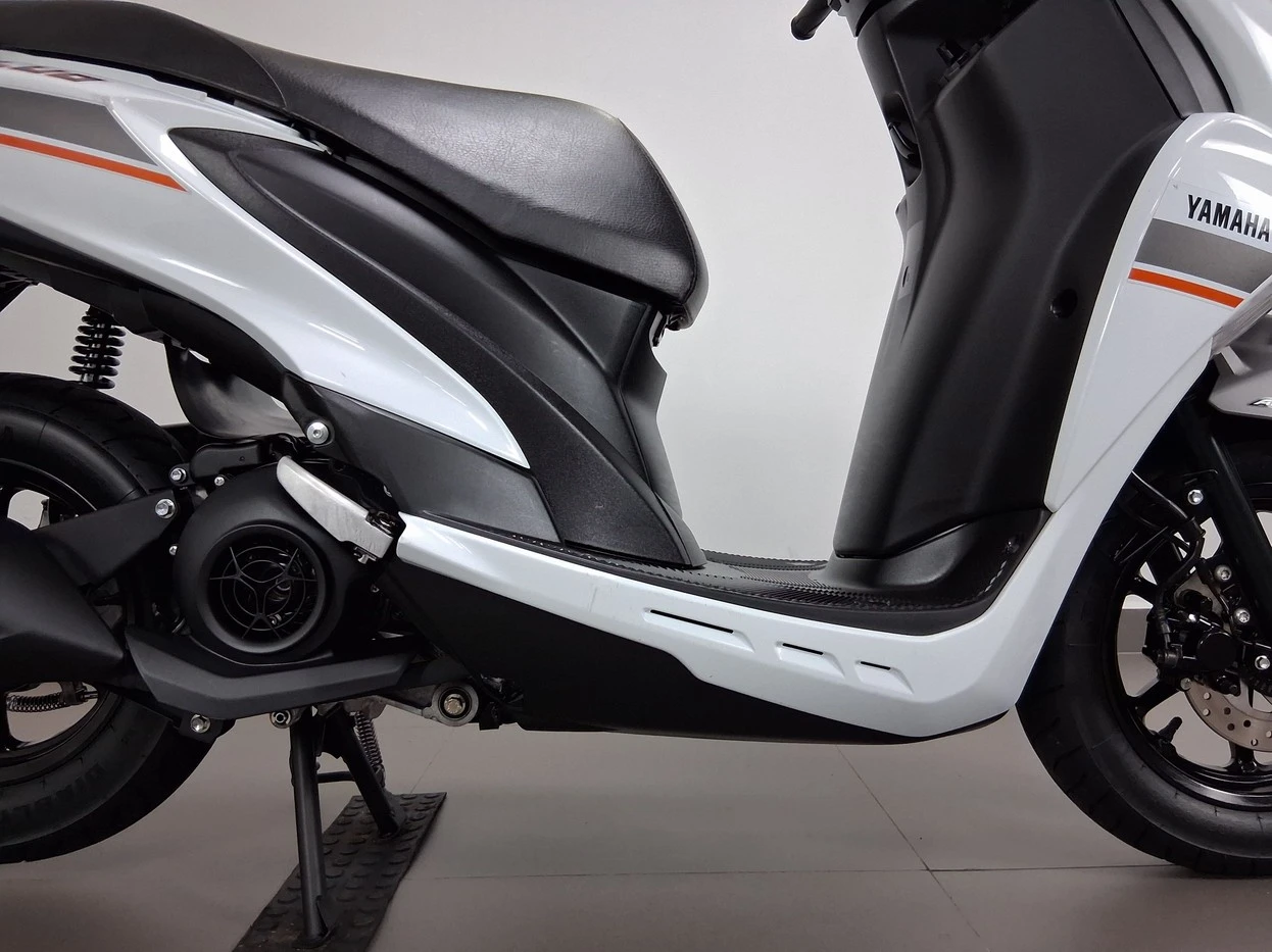 YAMAHA FLUO 125 ABS