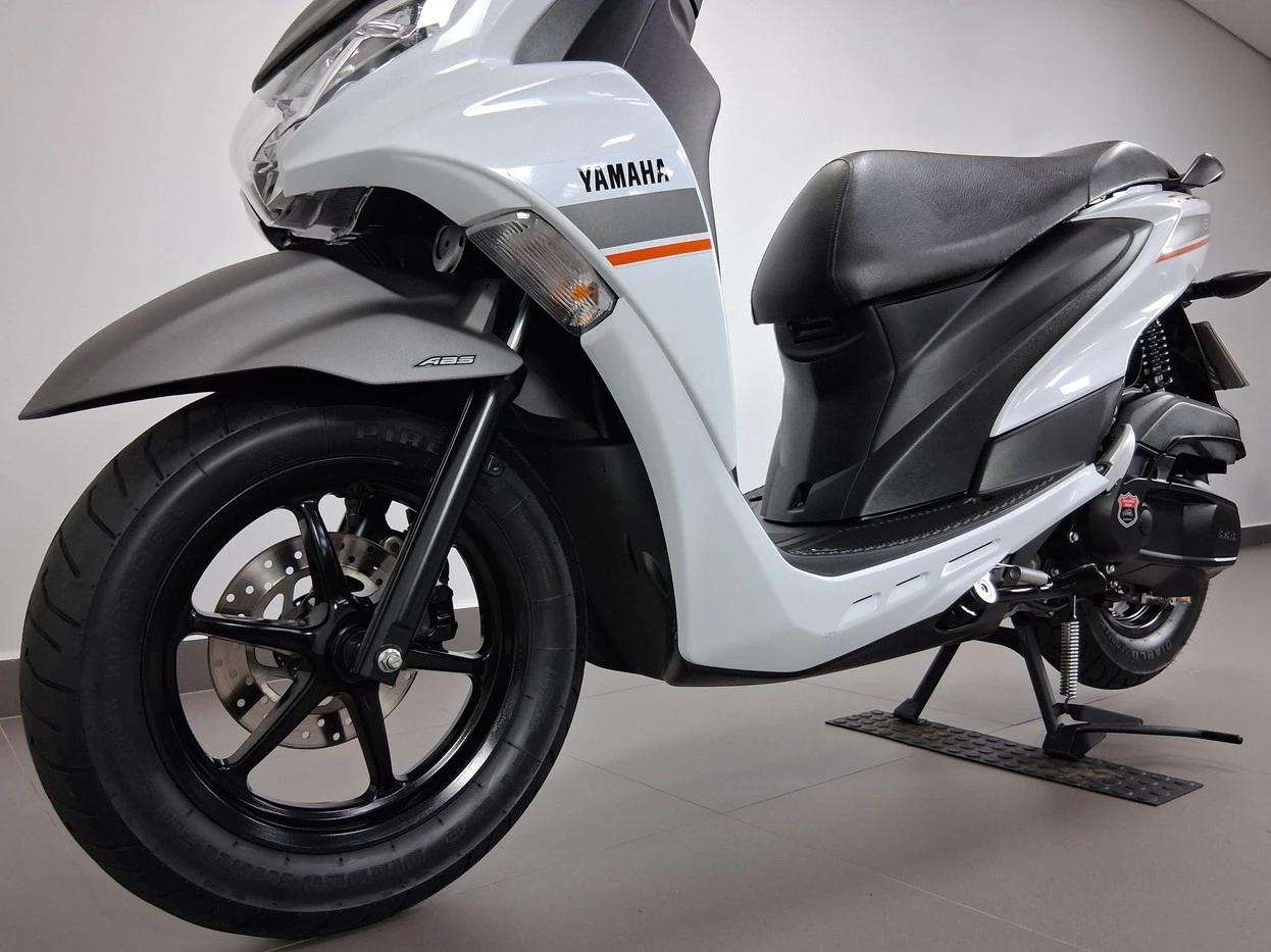 YAMAHA FLUO 125 ABS