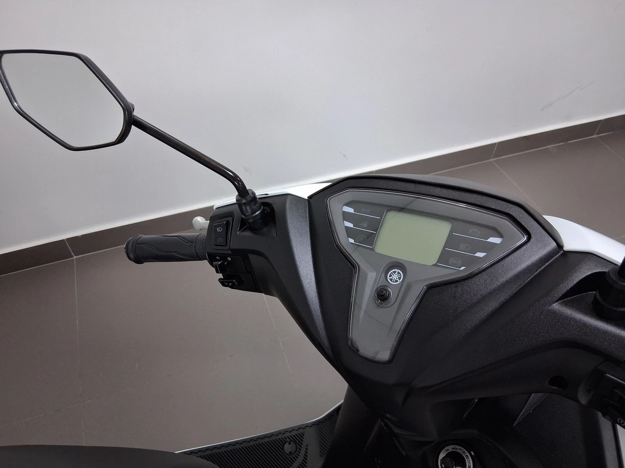 YAMAHA FLUO 125 ABS