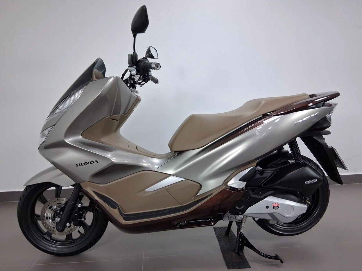 HONDA PCX 150 DLX