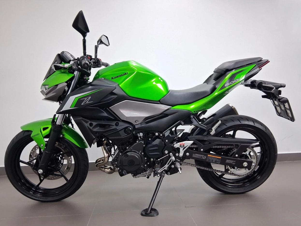 KAWASAKI Z500