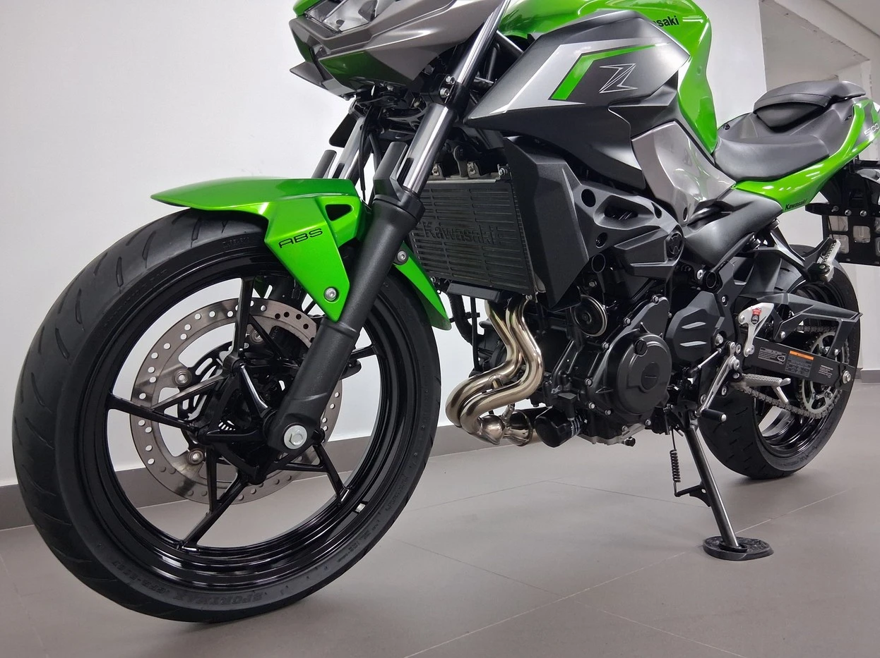 KAWASAKI Z500