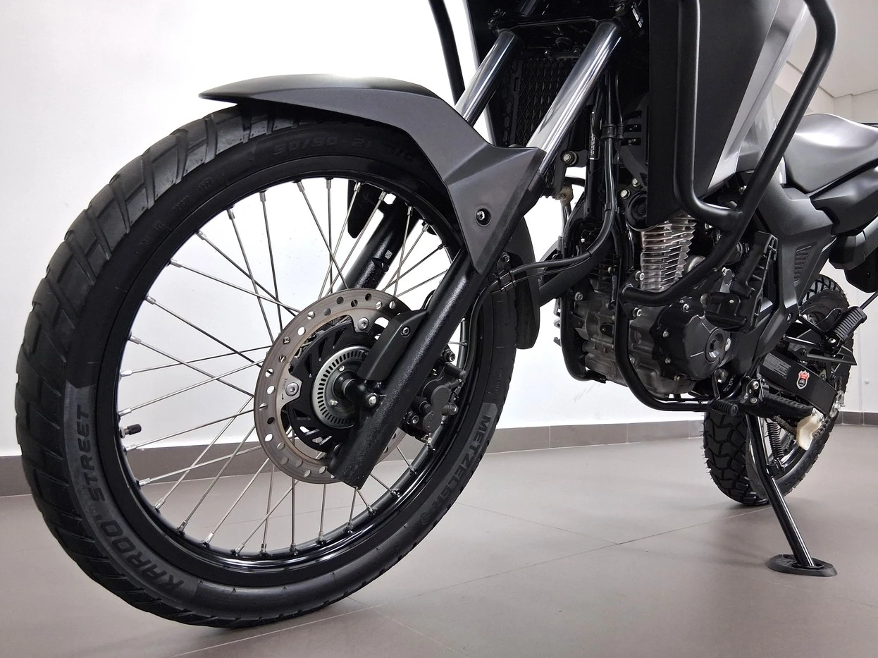 HONDA XRE 300 SAHARA