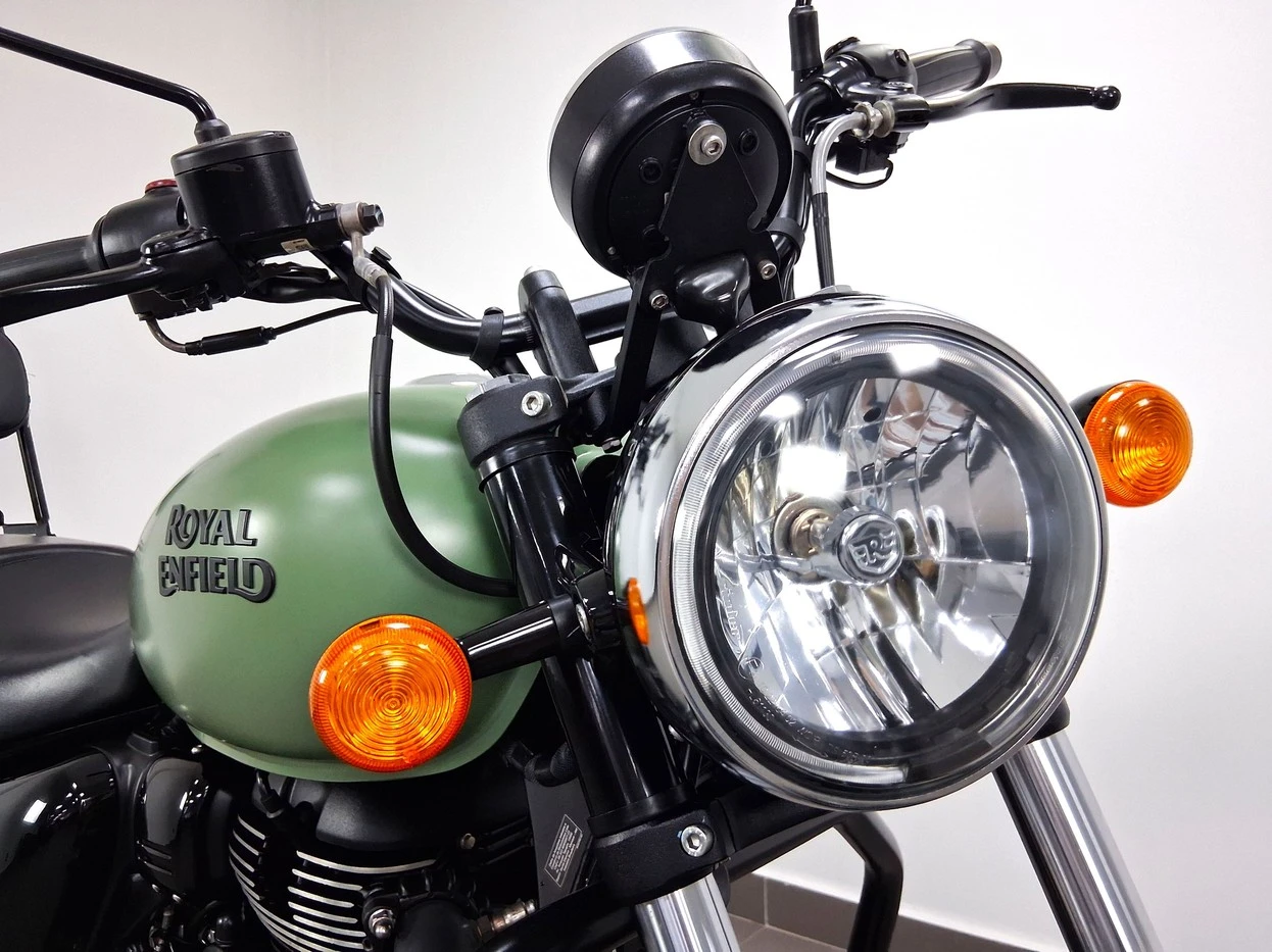ROYAL ENFIELD METEOR 350 FIREBALL