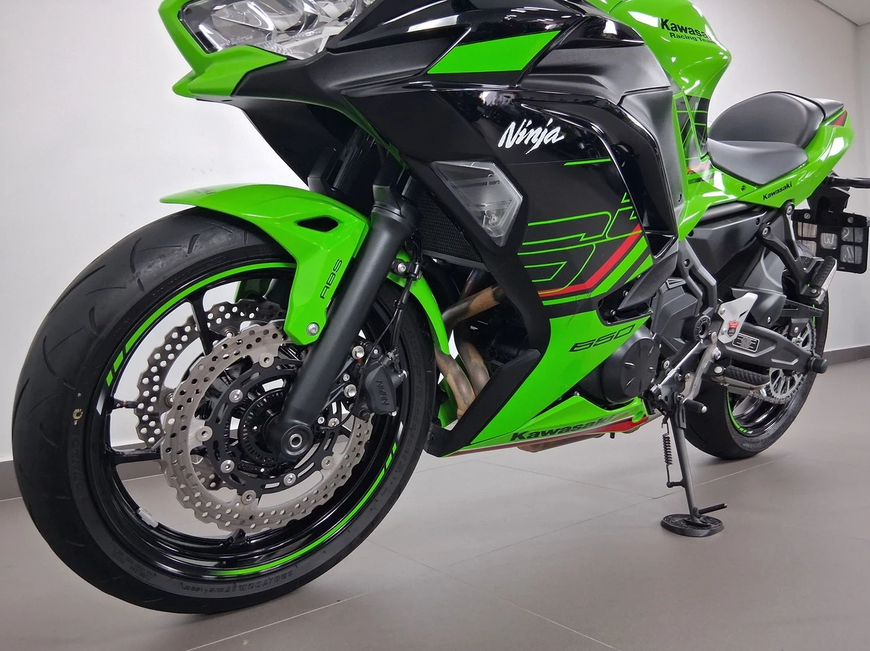 KAWASAKI NINJA 650 KRT EDITION