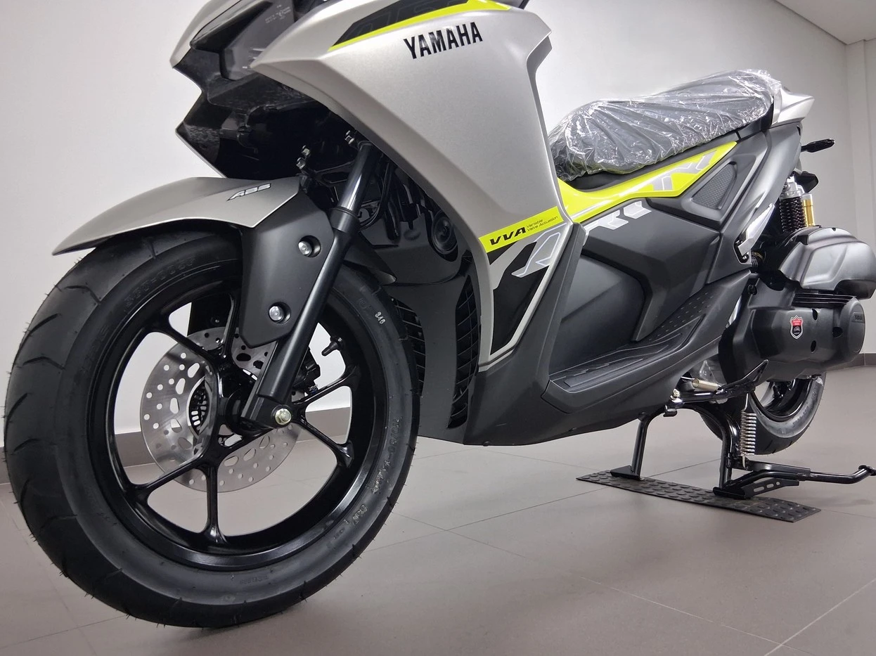 YAMAHA AEROX 160 ABS