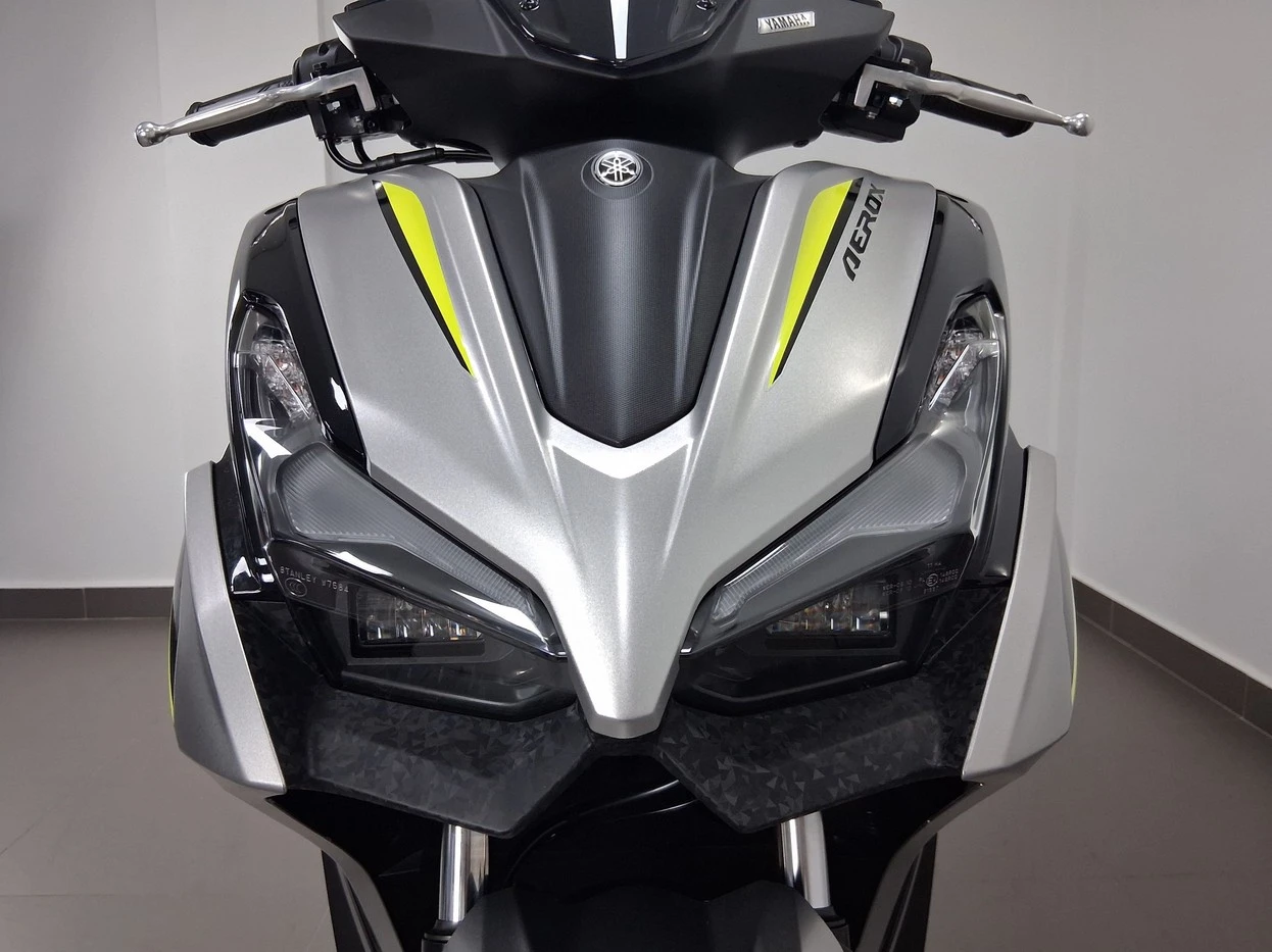 YAMAHA AEROX 160 ABS