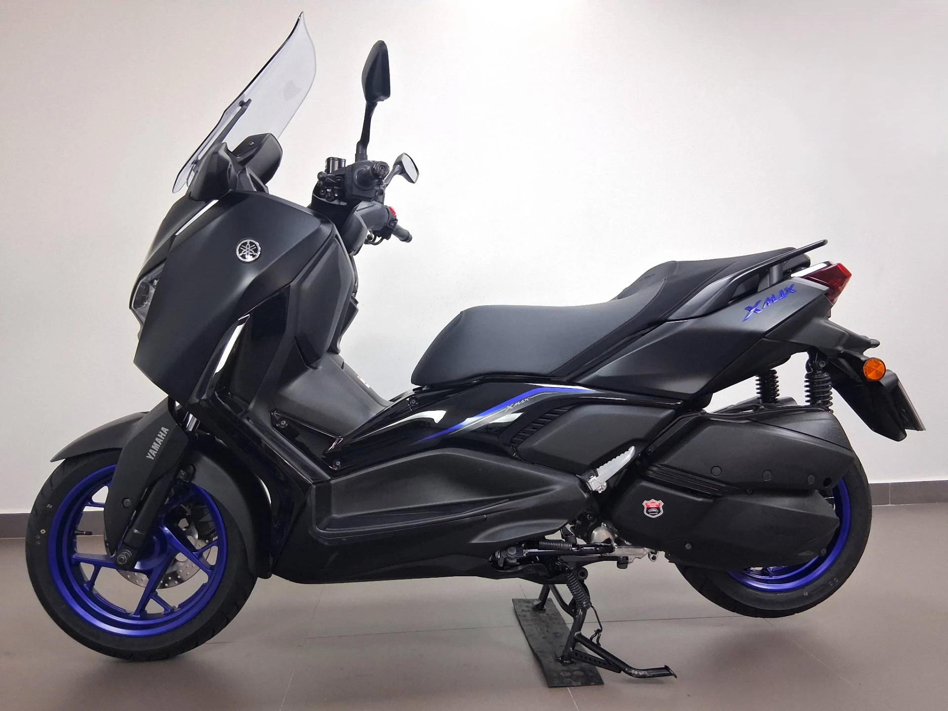 YAMAHA XMAX 300 CONNECTED ABS