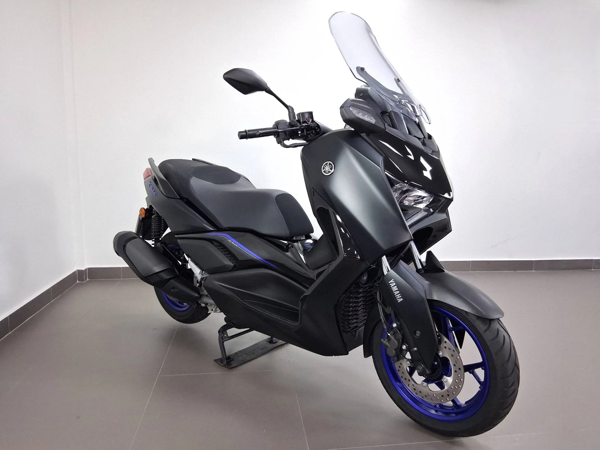 YAMAHA XMAX 300 CONNECTED ABS