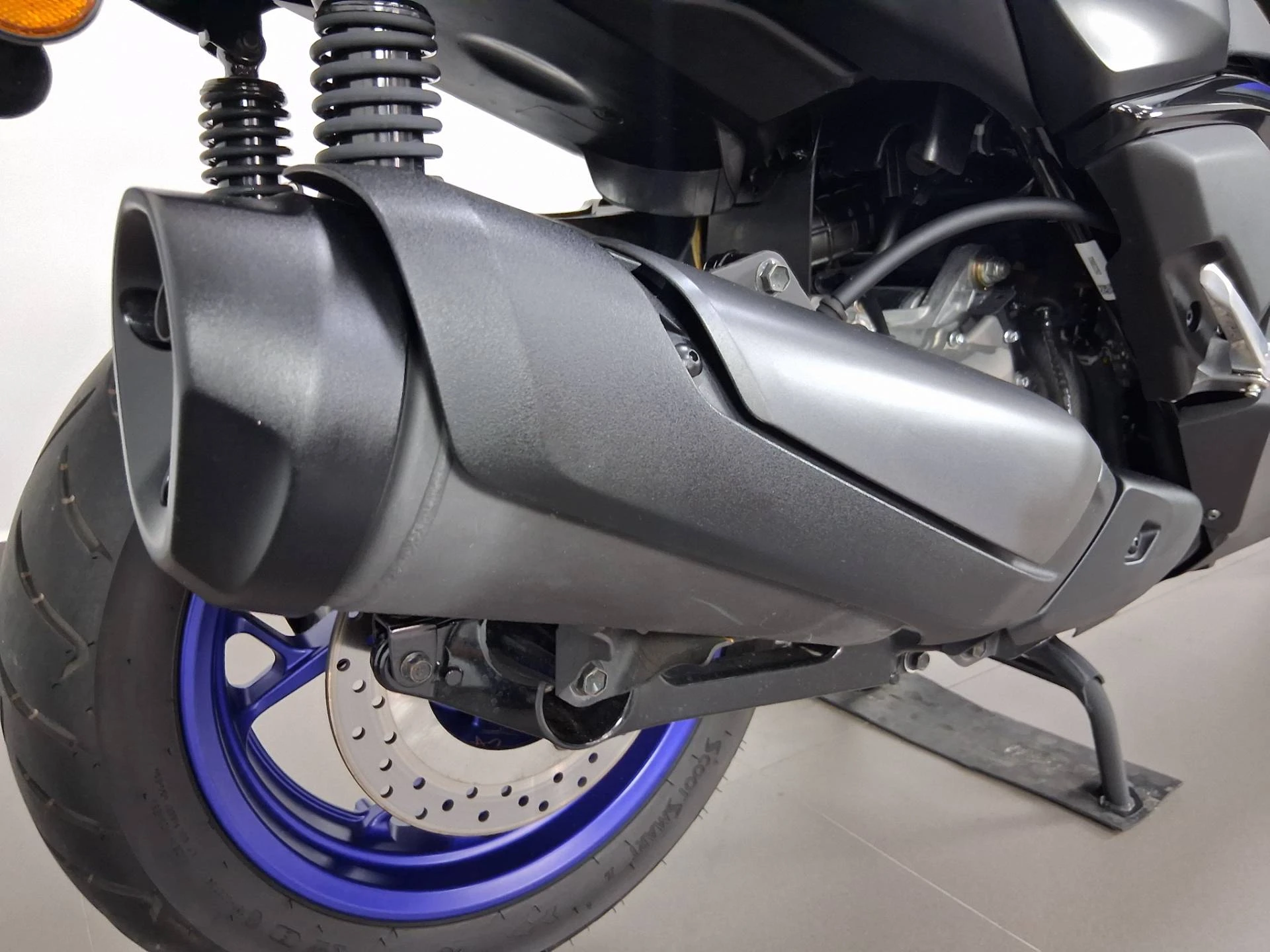 YAMAHA XMAX 300 CONNECTED ABS