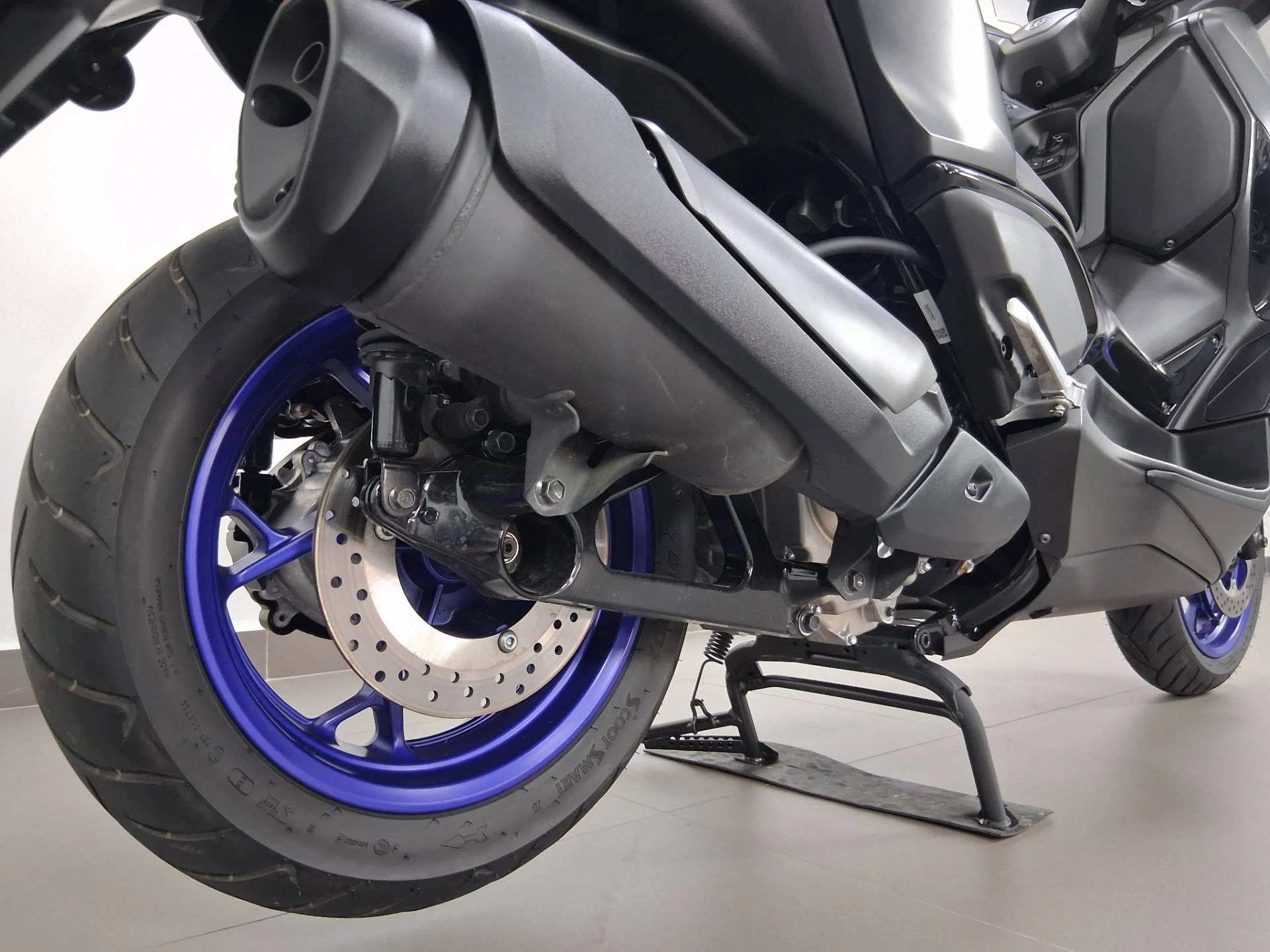 YAMAHA XMAX 300 CONNECTED ABS