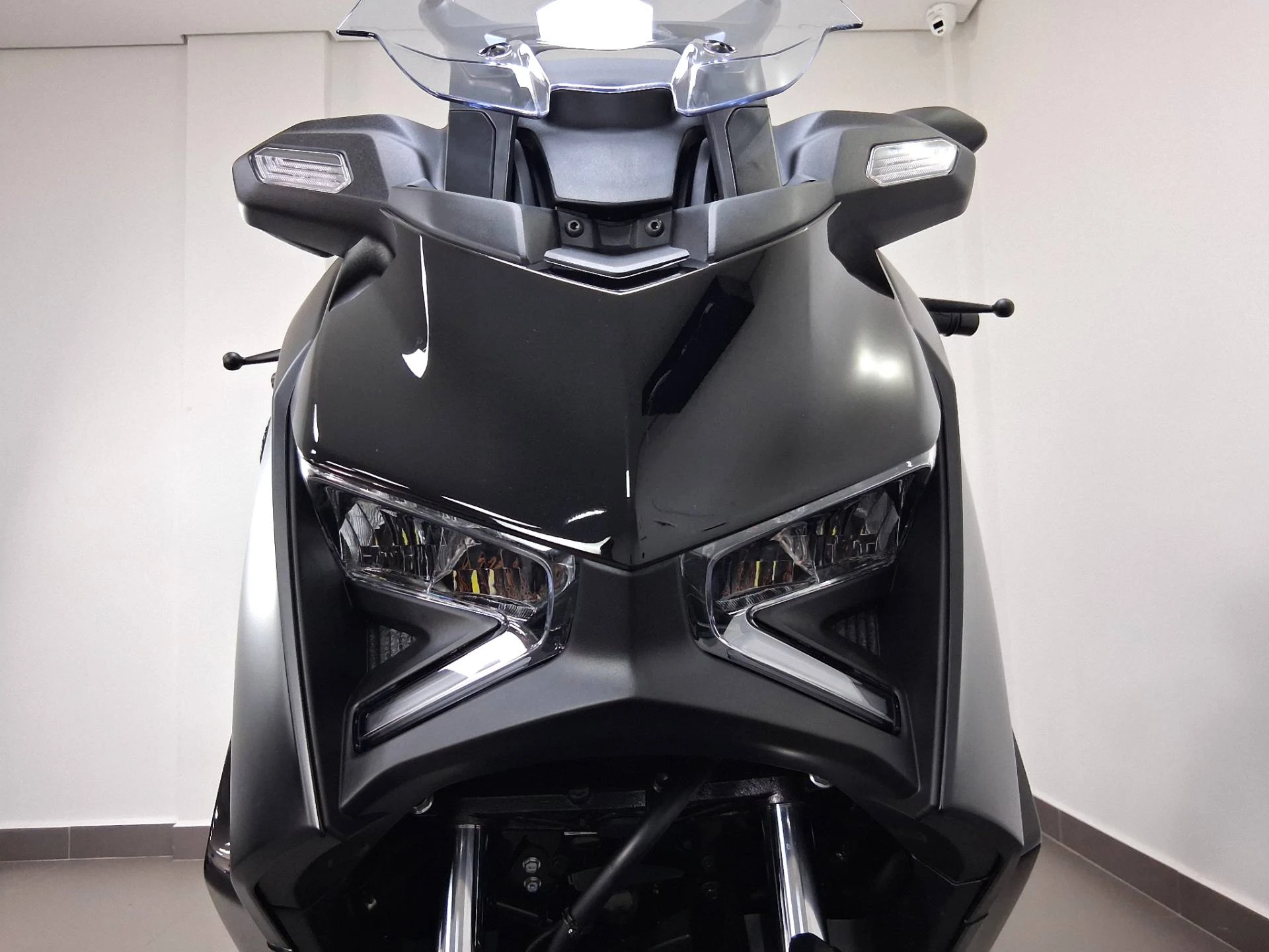 YAMAHA XMAX 300 CONNECTED ABS