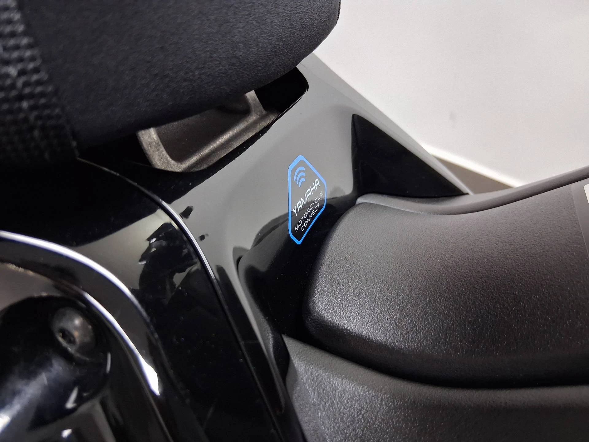 YAMAHA XMAX 300 CONNECTED ABS