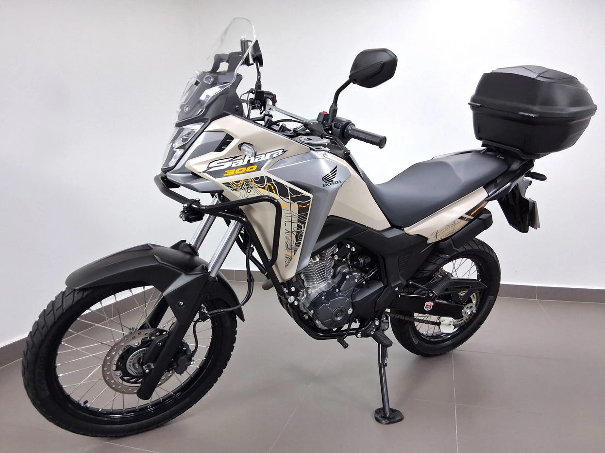 HONDA XRE 300 SAHARA ADVENTURE