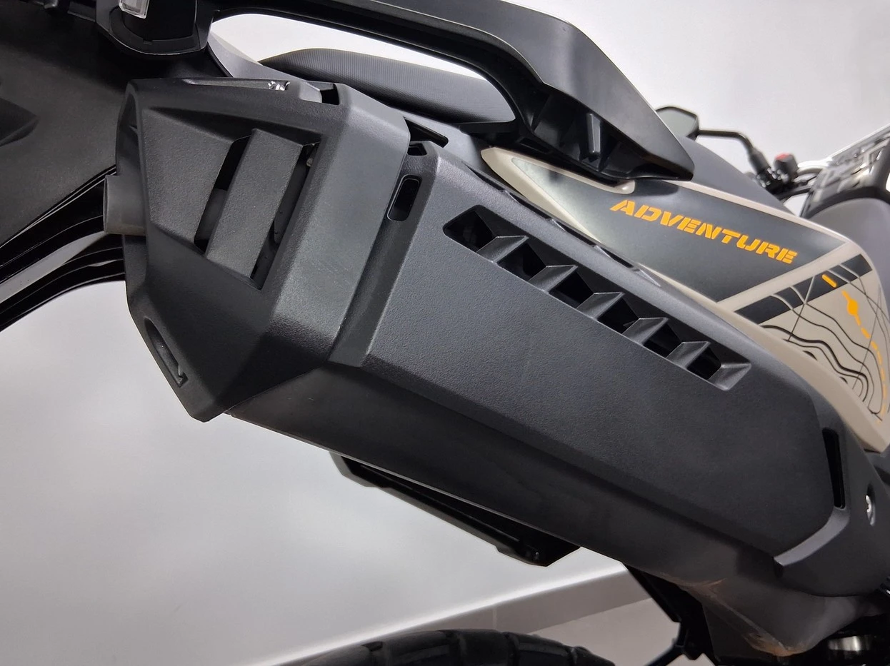 HONDA XRE 300 SAHARA ADVENTURE