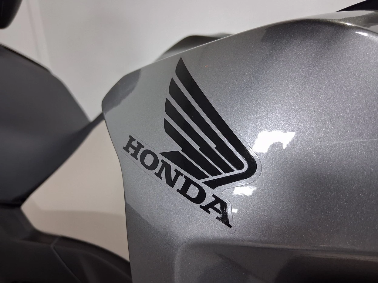 HONDA XRE 300 SAHARA ADVENTURE