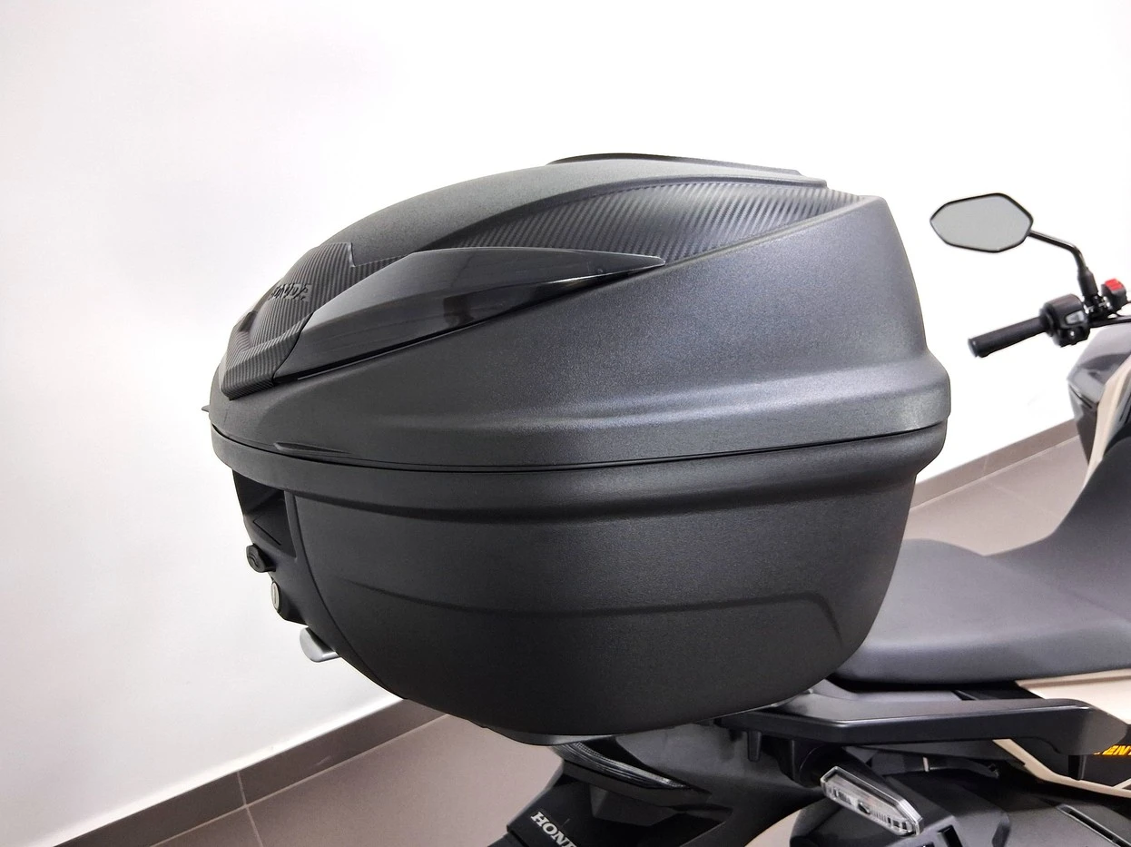 HONDA XRE 300 SAHARA ADVENTURE