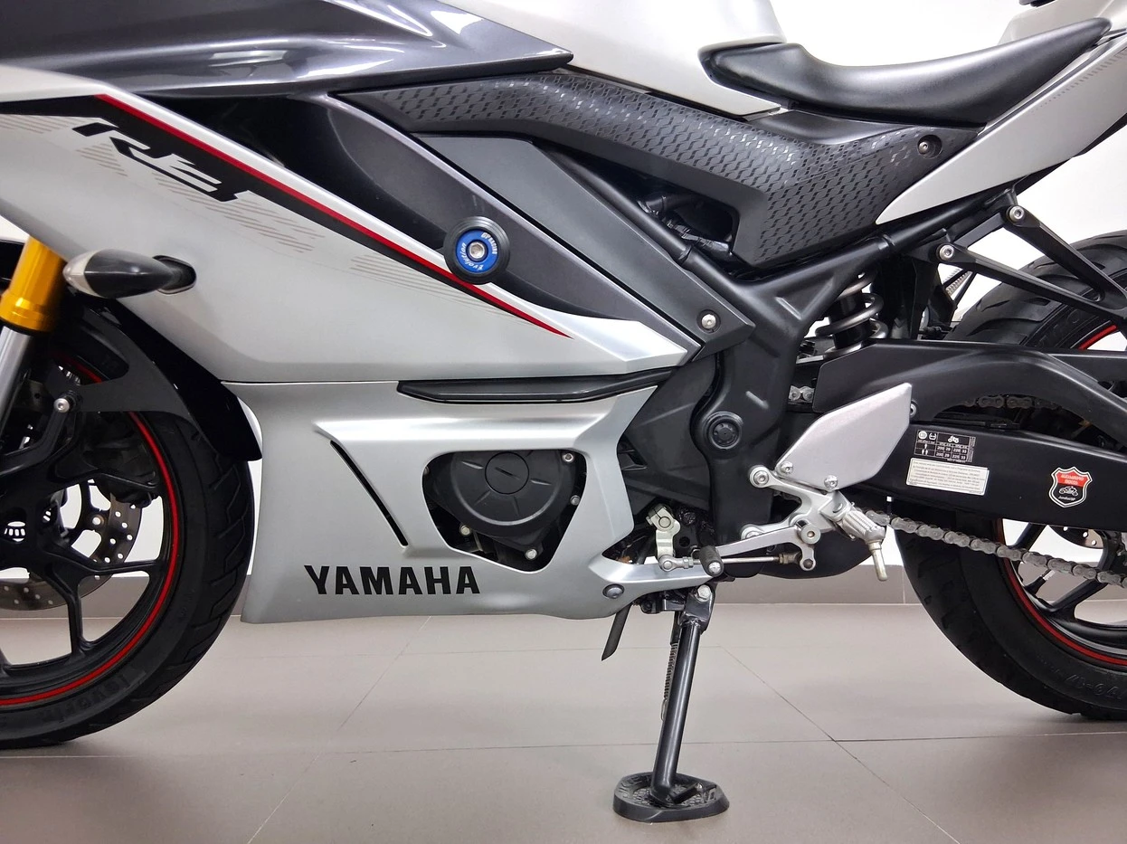 YAMAHA YZF R3 ABS