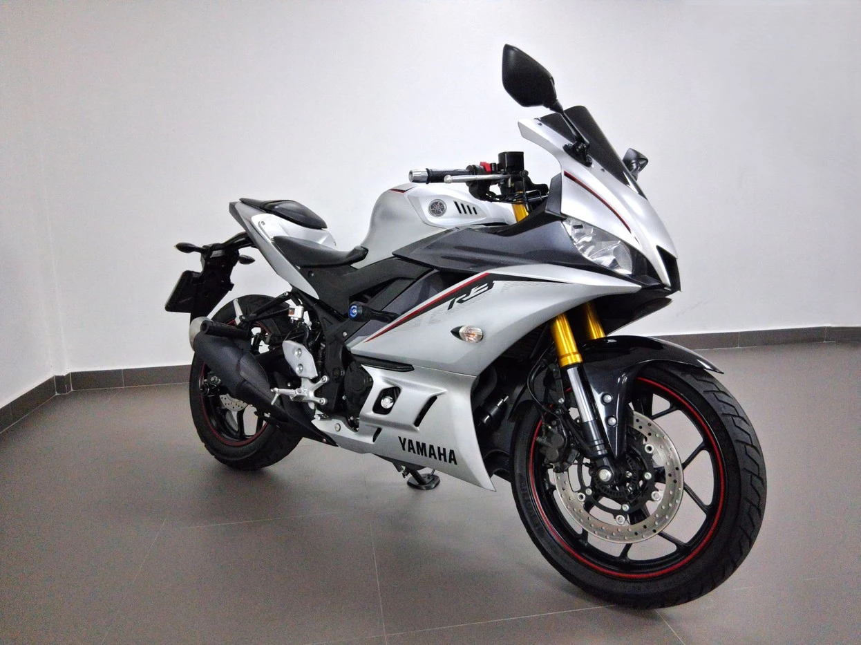 YAMAHA YZF R3 ABS